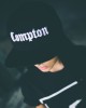 Черна шапка с козирка Compton Snapback, Mister Tee, Шапки с козирка - Complex.bg