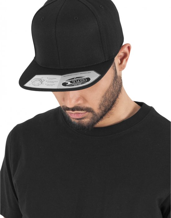 Шапка с козирка в черно 110 Fitted Snapback, Urban Classics, Шапки с козирка - Complex.bg