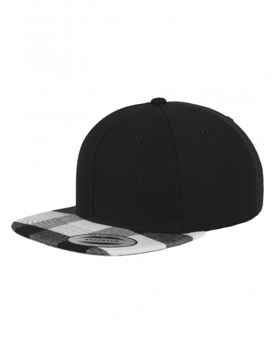 Шапка с козирка в черно Checked Flanell Peak Snapback, Urban Classics, Шапки с козирка - Complex.bg