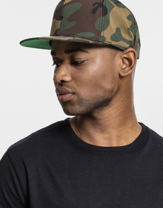 Шапка с козирка в камуфлажен цвят Camo Classic Snapback, Urban Classics, Шапки с козирка - Complex.bg