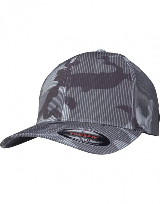 Шапка с козирка в камуфлажно сиво Flexfit Camo Stripe Cap, Urban Classics, Шапки с козирка - Complex.bg