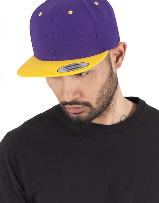 Шапка с козирка в лилаво Classic Snapback 2-Tone, Urban Classics, Шапки с козирка - Complex.bg