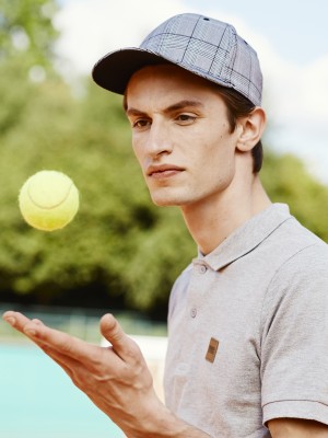 Шапка с козирка в сиво Flexfit Glen Check