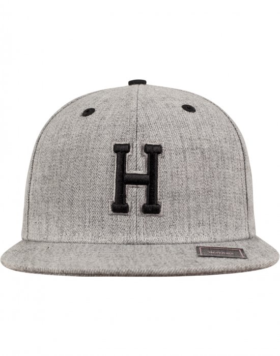 Шапка с козирка в сиво Letter Snapback H, Urban Classics, Шапки с козирка - Complex.bg