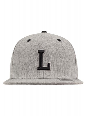 Шапка с козирка в сиво Letter Snapback L 