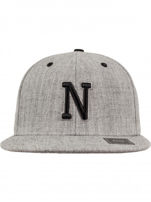 Шапка с козирка в сиво Letter Snapback N Шапка с козирка в сиво Letter Snapback N