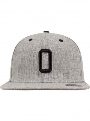 Шапка с козирка в сиво Letter Snapback O Шапка с козирка в сиво Letter Snapback O