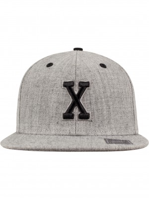Шапка с козирка в сиво Letter Snapback X  Шапка с козирка в сиво Letter Snapback X