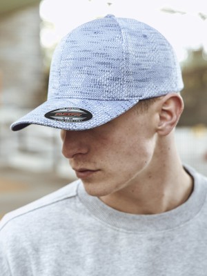 Шапка с козирка в светлосиньо Flexfit Jacquard Knit Шапка с козирка в светлосиньо Flexfit Jacquard Knit