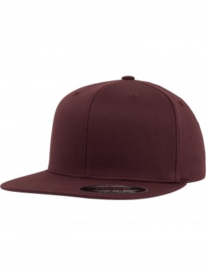 Шапка с козирка в цвят кестен Flexfit Flat Visor  Шапка с козирка в цвят кестен Flexfit Flat Visor