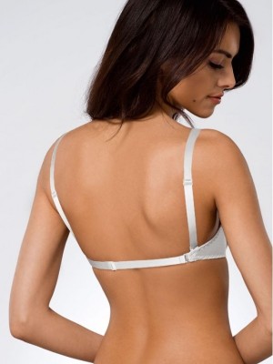 Сутиен със силиконов гръб в бяло 146/69