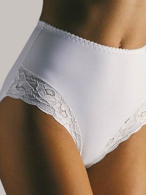 Моделиращи бикини в бял цвят Vanda