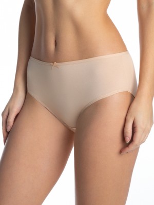 Класически бикини в бежов цвят в пакет от 3 броя- 400