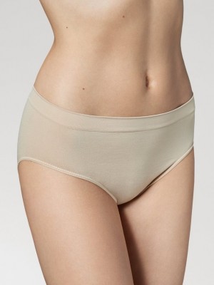 Безшевни бикини в телесен цвят Queenie