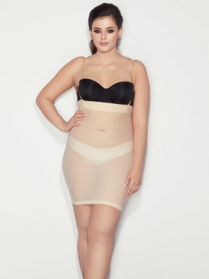 Моделираща рокля в бежов цвят SOFTLY