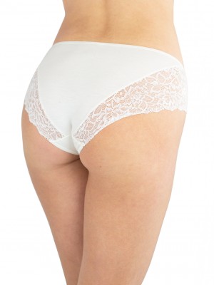 Бикини с дантела в бял цвят MISS 07024