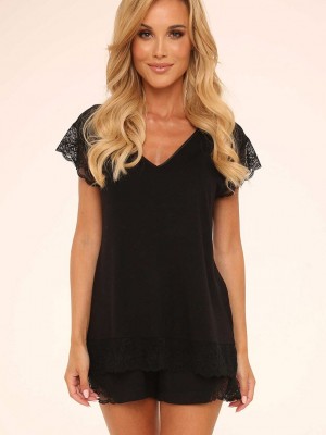Къса дамска пижама в черен цвят DAGMARA 625  Къса дамска пижама в черен цвят DAGMARA 625