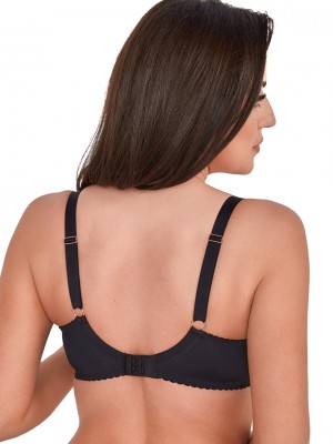 Сутиен с полуподплатени чашки в черен цвят BICE 1191 Сутиен с полуподплатени чашки в черен цвят BICE 1191