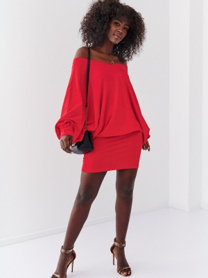 Къса рокля с дълъг ръкав в червен цвят FG632