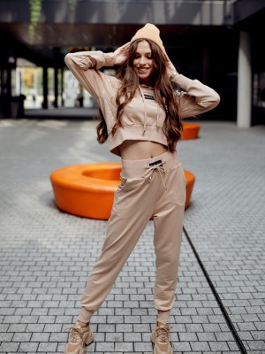 Спортен дамски комплект в бежов цвят FI718