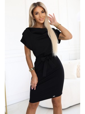 240-8 Асиметрична рокля в черен цвят