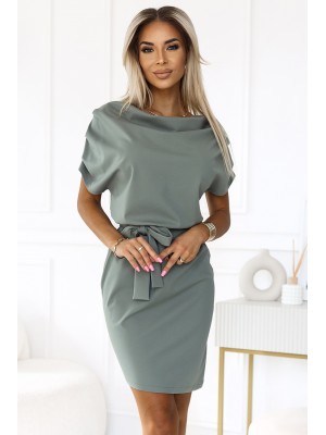 240-4 Асиметрична рокля в зелен цвят