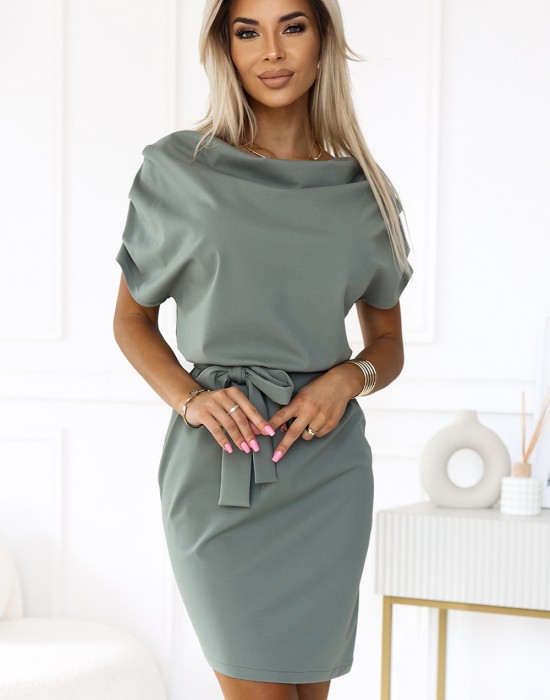 240-4 Асиметрична рокля в зелен цвят