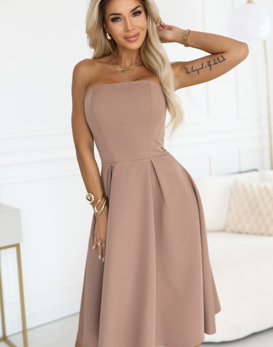 Елегантна рокля без презрамки в бежов цвят 641-2