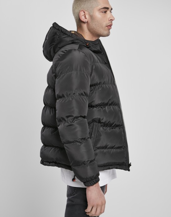 Двулицево мъжко яке в камуфлажен цвят от Urban Classics Reversible Hooded Puffer 