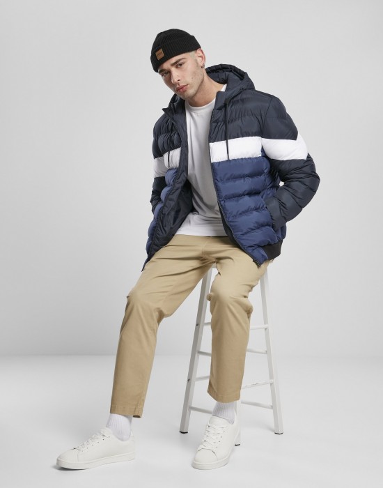 Мъжко яке в тъмносиньо от Urban Classics Colorblock Bubble 
