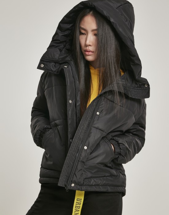 Дамско яке в черно Urban Classics Ladies Oversized Hooded Puffer
