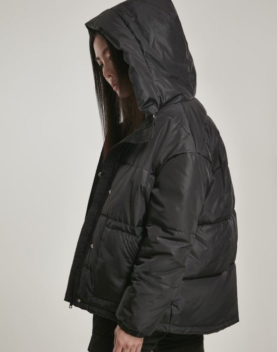 Дамско яке в черно Urban Classics Ladies Oversized Hooded Puffer