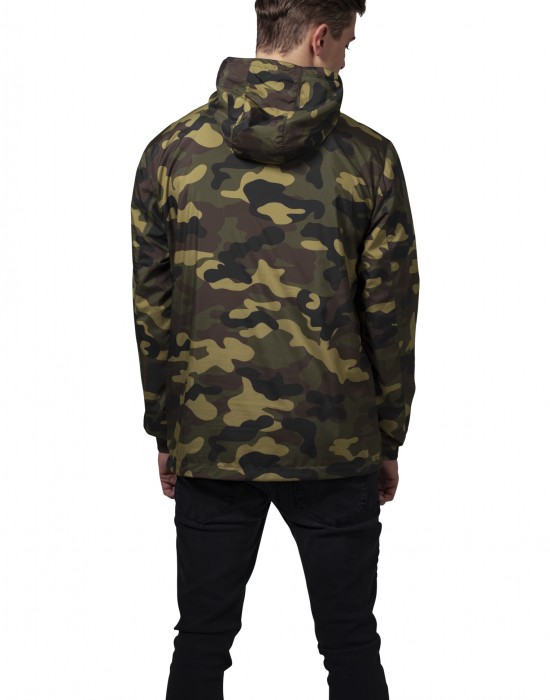 Мъжко яке ветровка в камуфлаж Urban Classics woodcamo