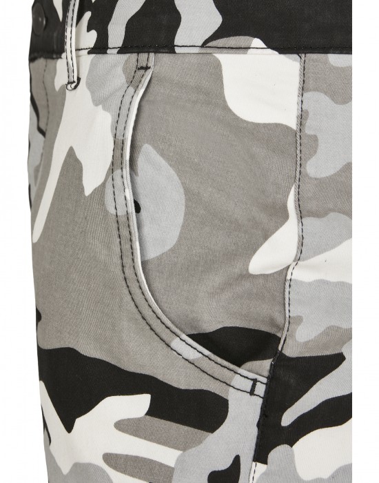Мъжки панталон в сив камуфлаж Urban Classics snow camo