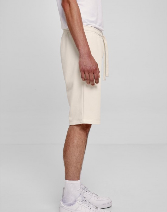 Мъжки къси панталони в цвят екрю Urban Classics Basic Sweatshorts