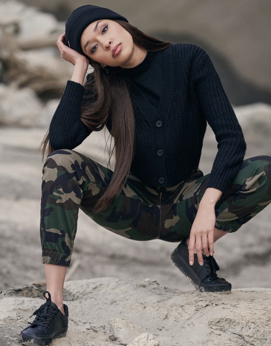Дамски карго панталон в зелен камуфлажен цвят Urban Classics Ladies High Waist Camo Cargo Pants