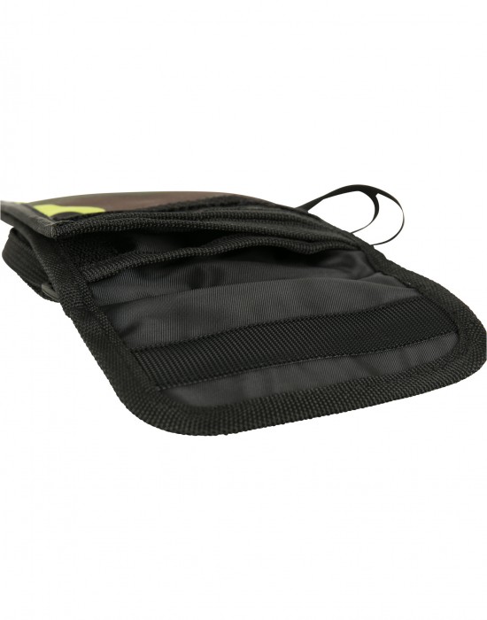 Мини чантичка - торбичка в камуфлаж Urban Classics Neck Pouch Oxford