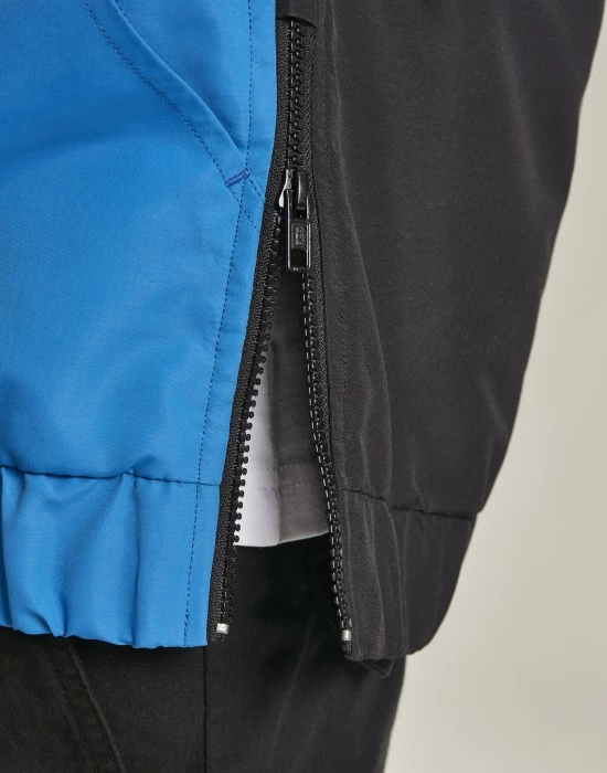 Мъжко яке в черно и синьо от Urban Classics Neon Mix Pull Over Jacket, Urban Classics, Якета - Complex.bg