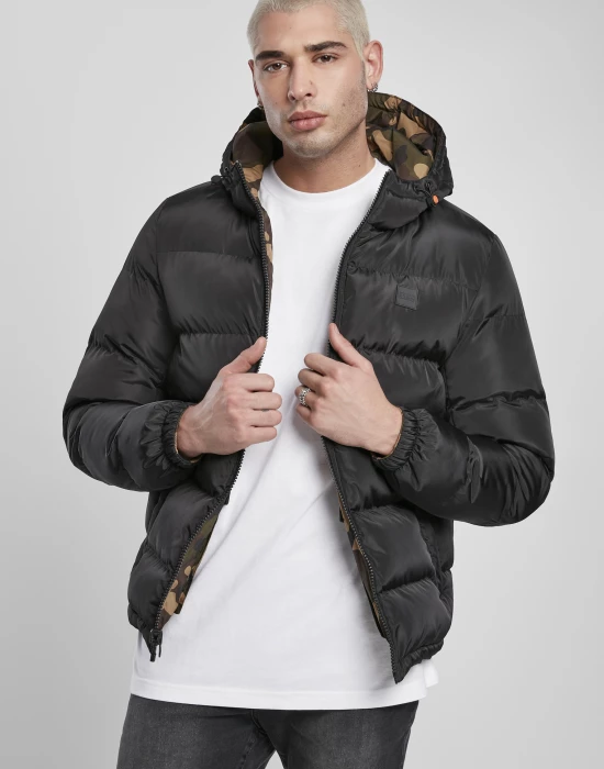 Двулицево мъжко яке в камуфлажен цвят от Urban Classics Reversible Hooded Puffer, Urban Classics, Якета - Complex.bg
