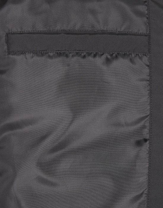 Мъжко яке в тъмносиньо от Urban Classics Colorblock Bubble, Urban Classics, Якета - Complex.bg