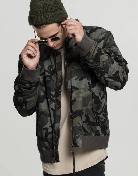 Мъжко камуфлажно яке тип бомбър Urban Classics wood camo, Urban Classics, Якета - Complex.bg