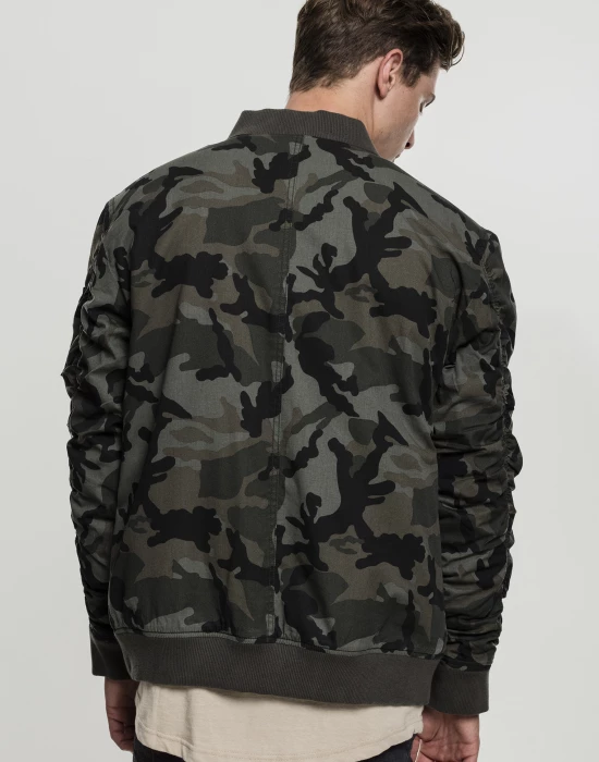 Мъжко камуфлажно яке тип бомбър Urban Classics wood camo, Urban Classics, Якета - Complex.bg