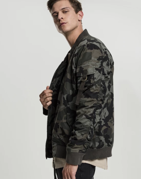 Мъжко камуфлажно яке тип бомбър Urban Classics wood camo, Urban Classics, Якета - Complex.bg