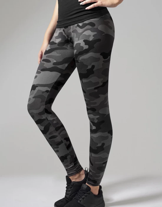 Дамски спортен камуфлажен клин Urban Classics dark camo, Urban Classics, Клинове - Complex.bg